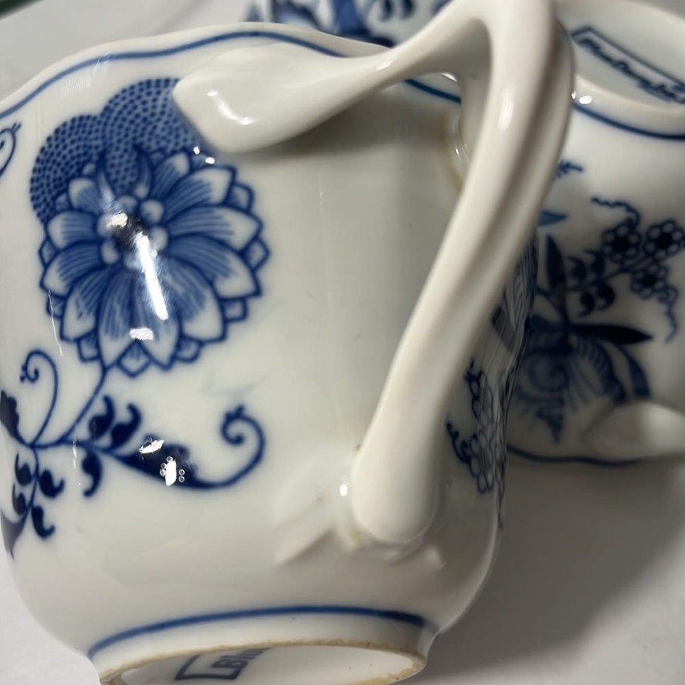 Vintage Blue Danube Japan Tea Cups Set of 6 Blue White Floral Split‎ Handle 8 oz - Picture 10 of 11
